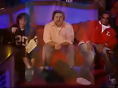 Golye suki na televidenii