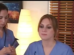 Лесбийский  анал с участием медсестрички