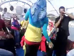 Танцы арабских шлюх